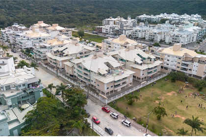 Apartamento em Ingleses do Rio Vermelho