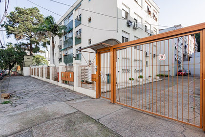 Apartamento para venda no bairro Passo da Areia em Porto Alegre