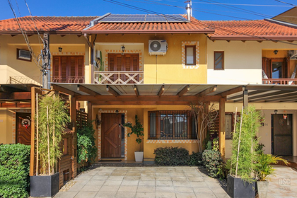 Casa para venda no bairro Hípica em Porto Alegre