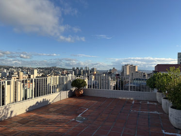 Apartamento para venda no bairro Centro Histórico em Porto Alegre