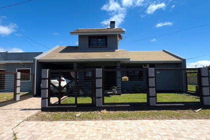 Casa em Capão Novo