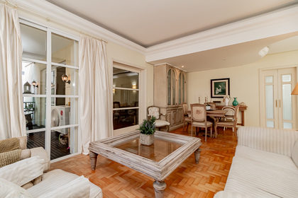 Apartamento em Mont Serrat