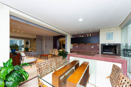 Apartamento em Chácara Santo Antônio (Zona Sul)