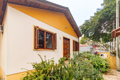 Casa para venda no bairro Vila Ipiranga em Porto Alegre
