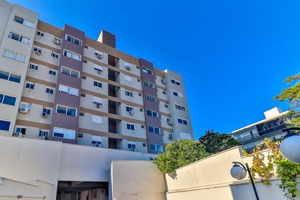 Apartamento para venda no bairro Santo Antônio em Porto Alegre
