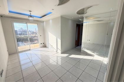 Apartamento em Vila Carrão