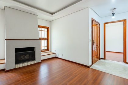 Casa para venda no bairro Jardim Itu em Porto Alegre