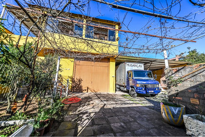 Casa para venda no bairro Agronomia em Porto Alegre