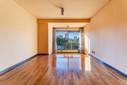 Apartamento para venda no bairro Moinhos de Vento em Porto Alegre