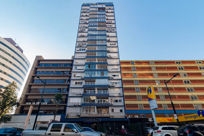 Apartamento para venda no bairro Centro Histórico em Porto Alegre