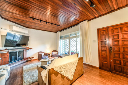 Casa para venda no bairro Menino Deus em Porto Alegre
