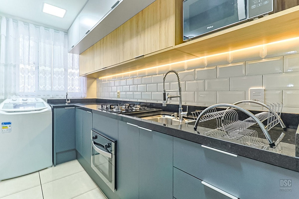 Apartamento para venda no bairro Vila Ipiranga em Porto Alegre