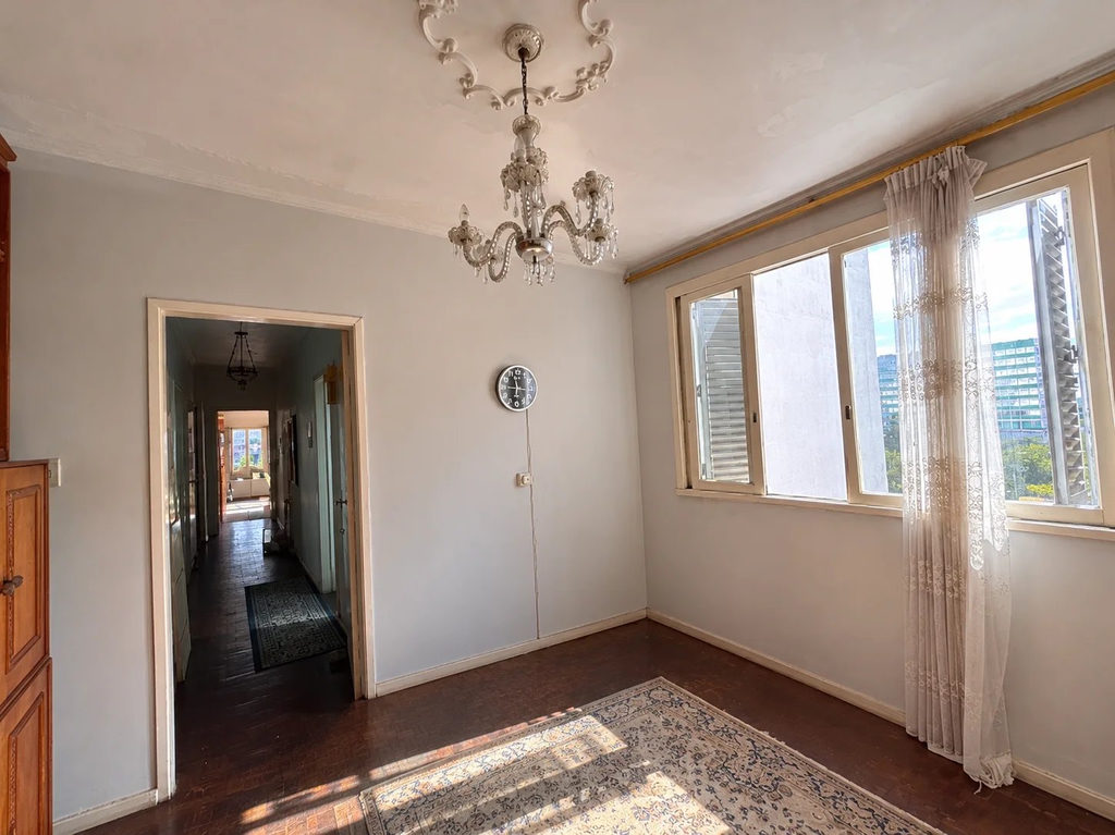 Apartamento para venda no bairro Centro Histórico em Porto Alegre