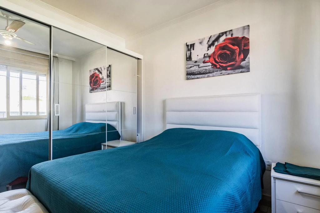 Apartamento para venda no bairro Menino Deus em Porto Alegre