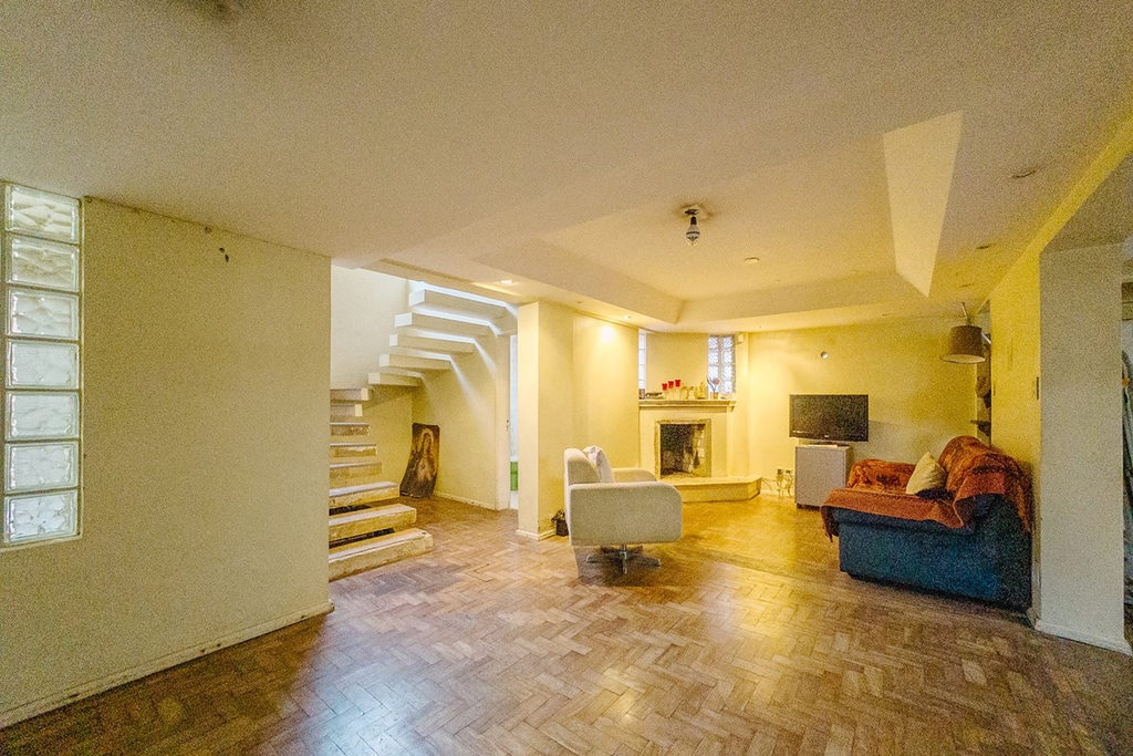 Casa para venda no bairro Centro em Canoas