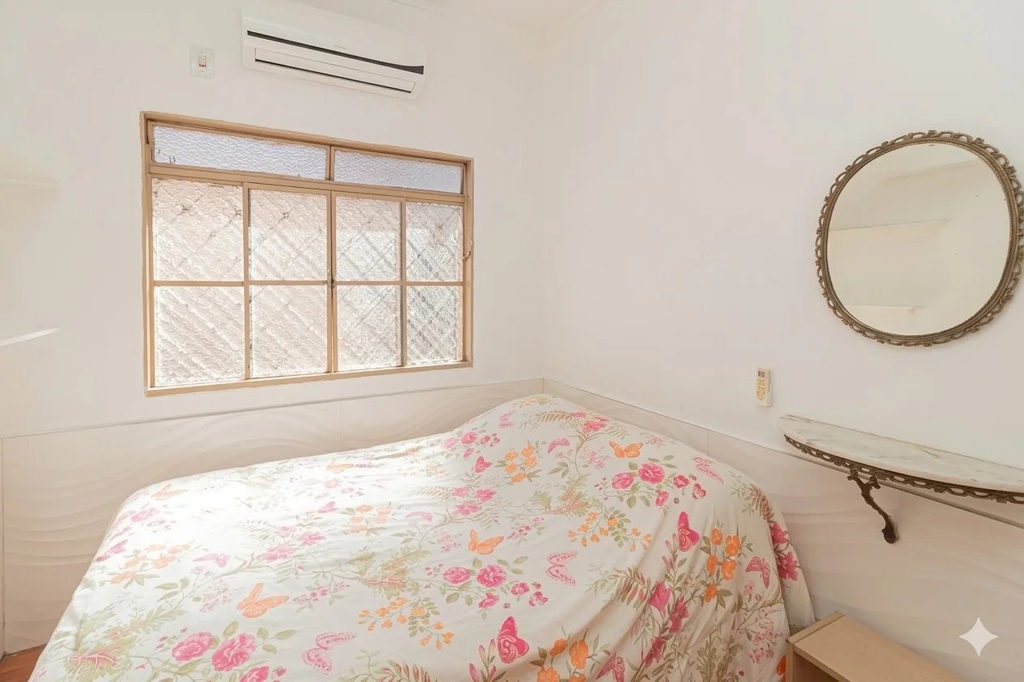 Casa para venda no bairro Jardim Itu Sabará em Porto Alegre
