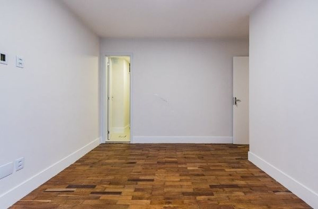 Apartamento para venda no bairro Floresta em Porto Alegre