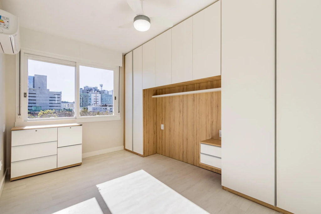 Apartamento para venda no bairro Menino Deus em Porto Alegre
