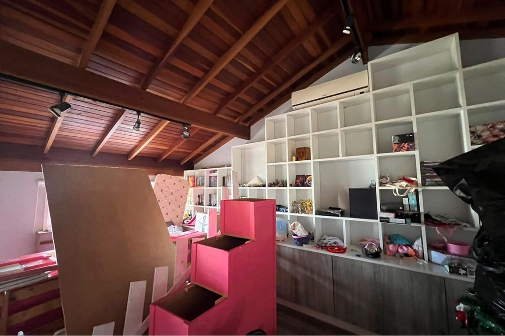 Casa em Condomínio para venda no bairro Lomba do Pinheiro em Porto Alegre