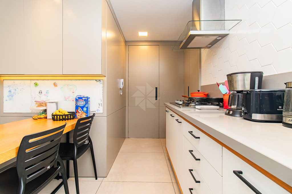 Apartamento para venda no bairro Central Parque em Porto Alegre