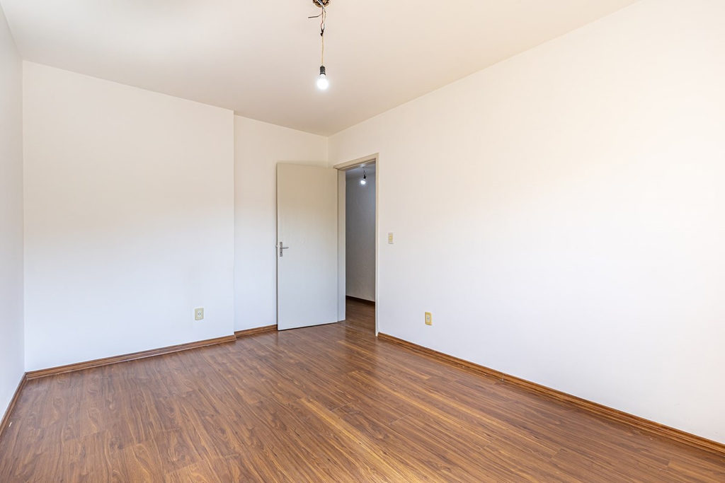 Apartamento para venda no bairro Passo da Areia em Porto Alegre