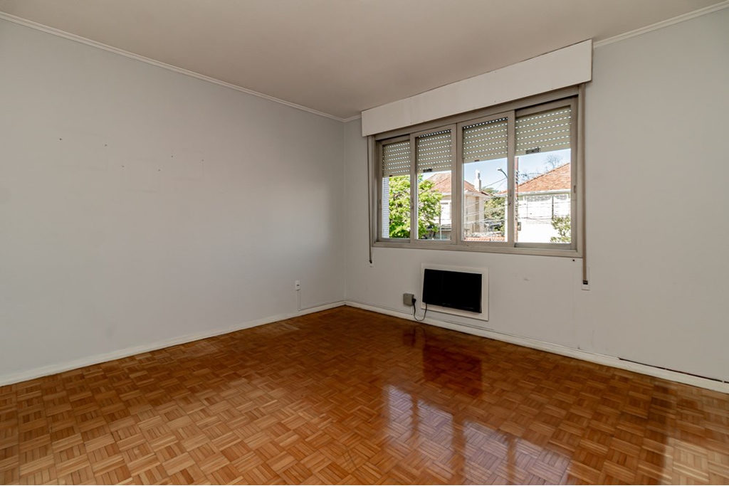 Apartamento para venda no bairro Medianeira em Porto Alegre