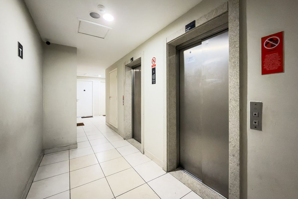 Apartamento para venda no bairro Teresópolis em Porto Alegre