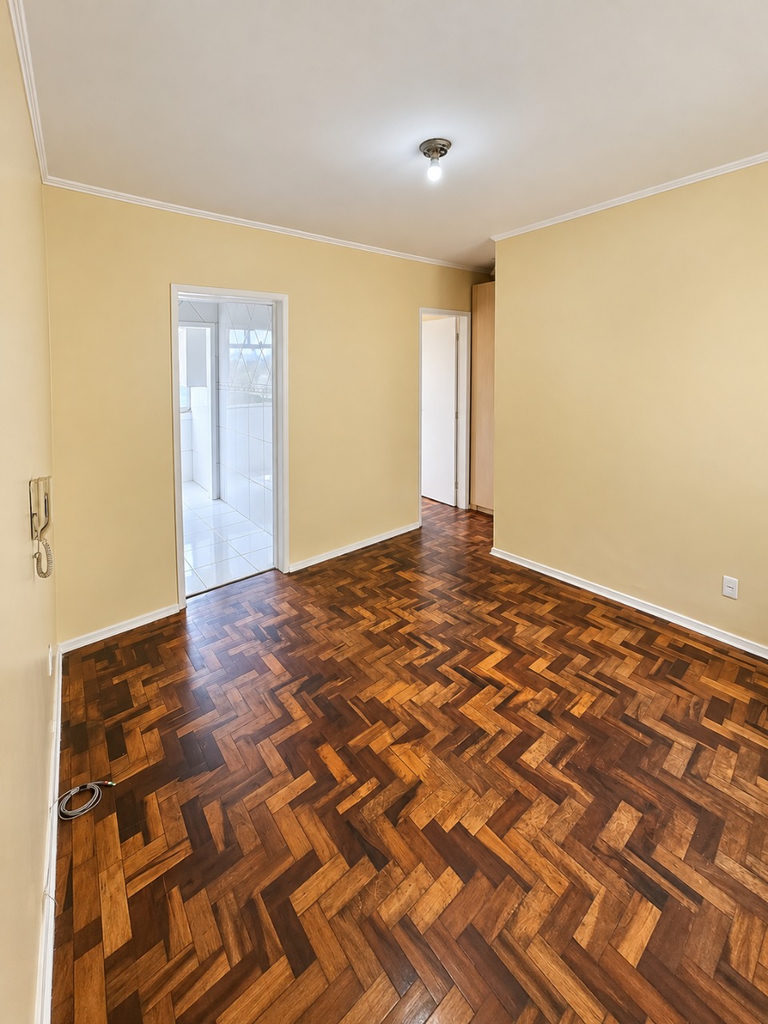 Apartamento para venda no bairro Vila Ipiranga em Porto Alegre