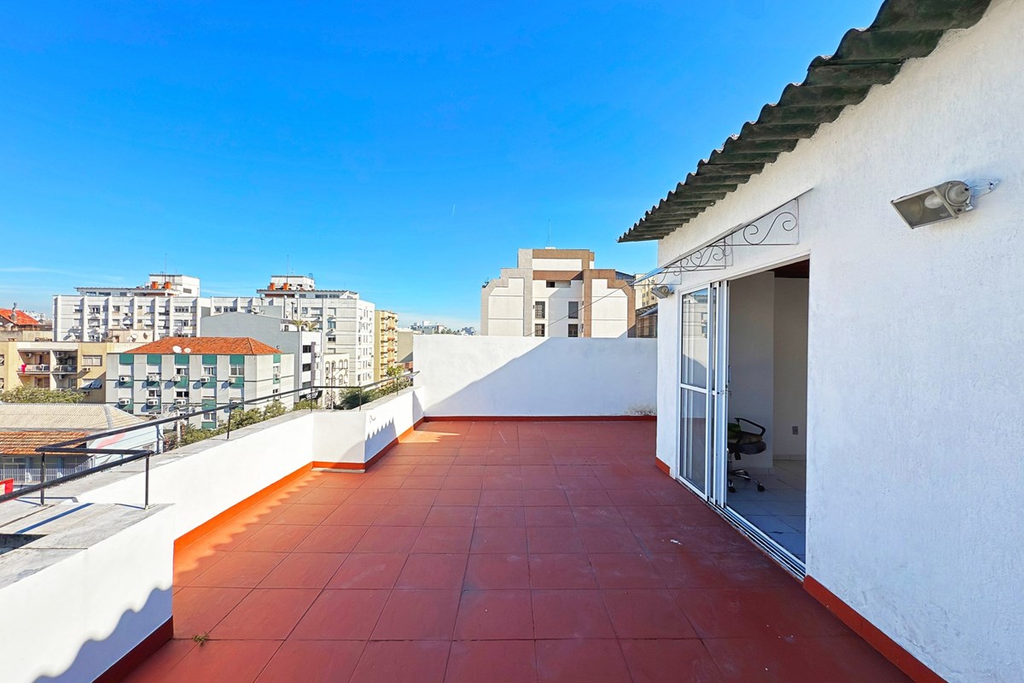 Cobertura Duplex para venda no bairro Cidade Baixa em Porto Alegre