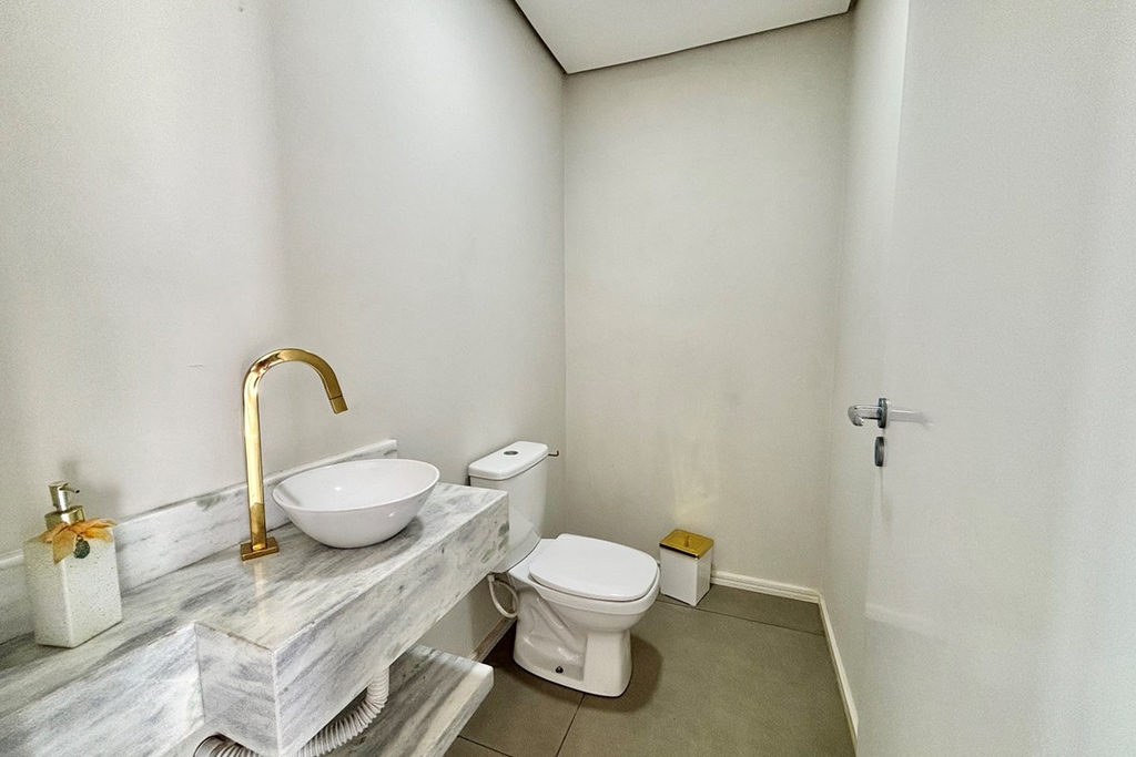 Casa para venda no bairro Califórnia em Nova Santa Rita