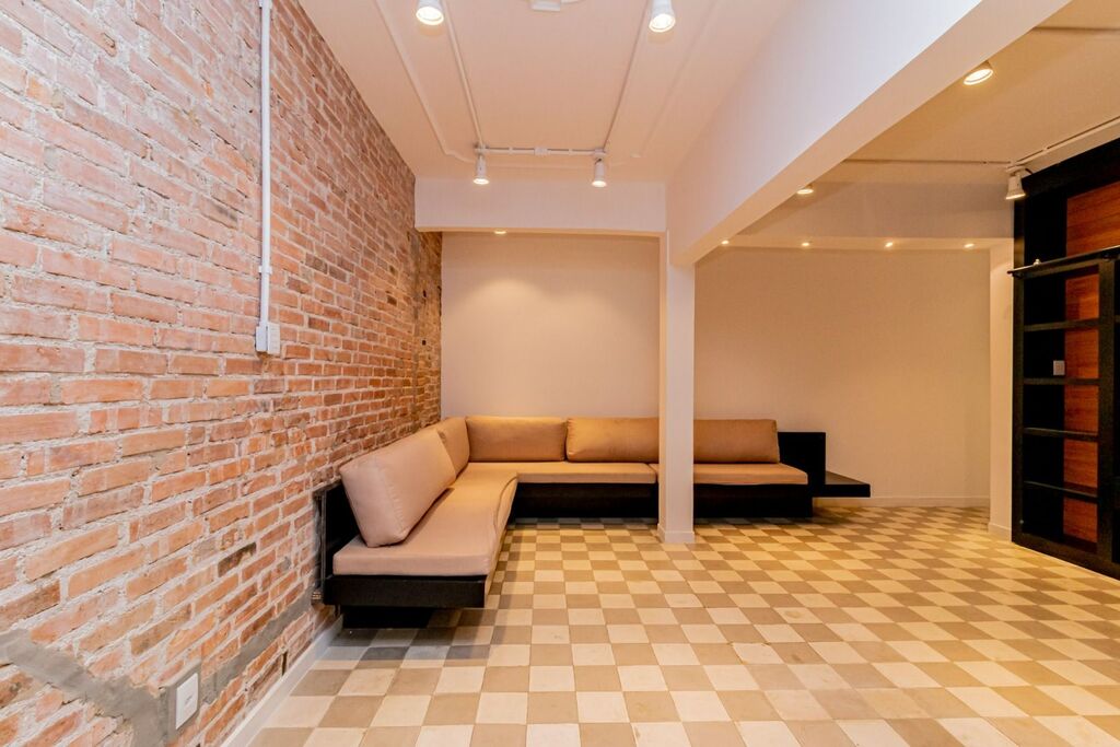 Apartamento à venda com 2 quartos, 220m² - Foto 2