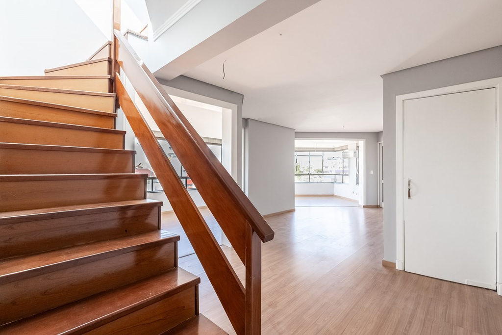 Cobertura Duplex para venda no bairro Jardim Lindóia em Porto Alegre