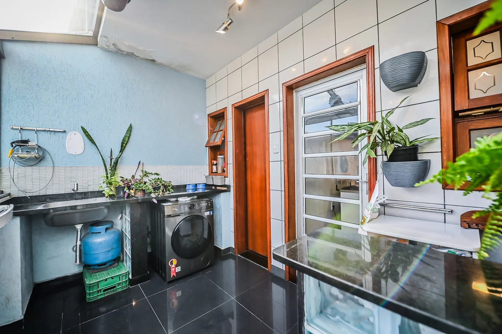 Apartamento para venda no bairro Teresópolis em Porto Alegre
