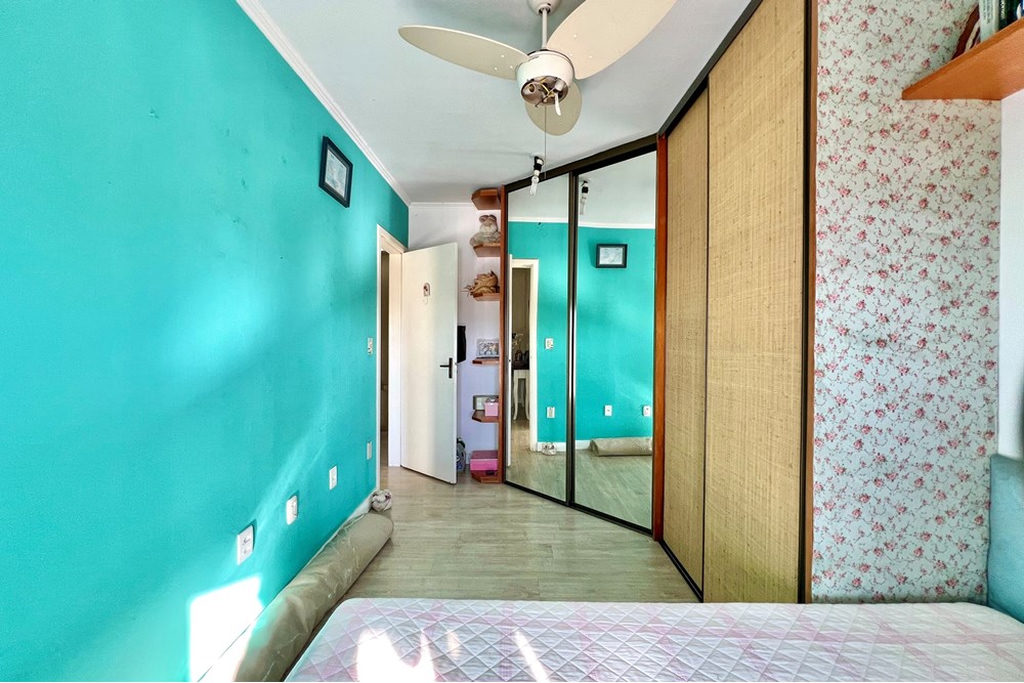 Casa para venda no bairro Harmonia em Canoas