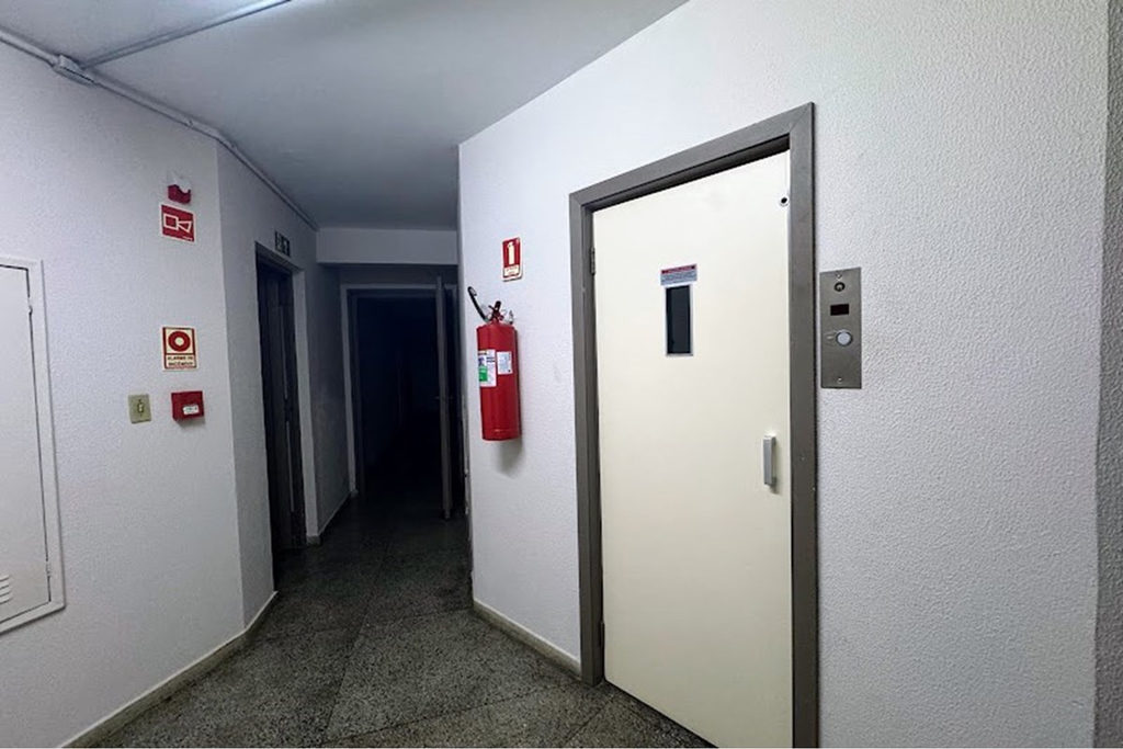 Apartamento para venda no bairro Jardim Lindóia em Porto Alegre