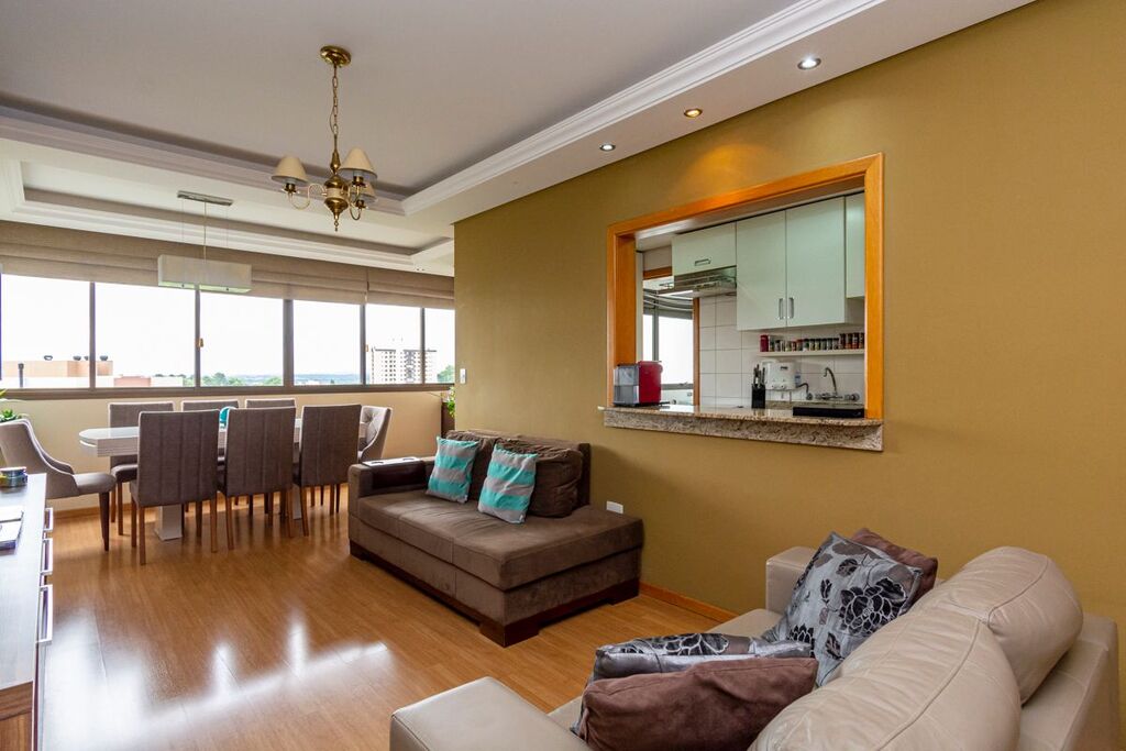 Apartamento à venda com 3 quartos, 94m² - Foto 1
