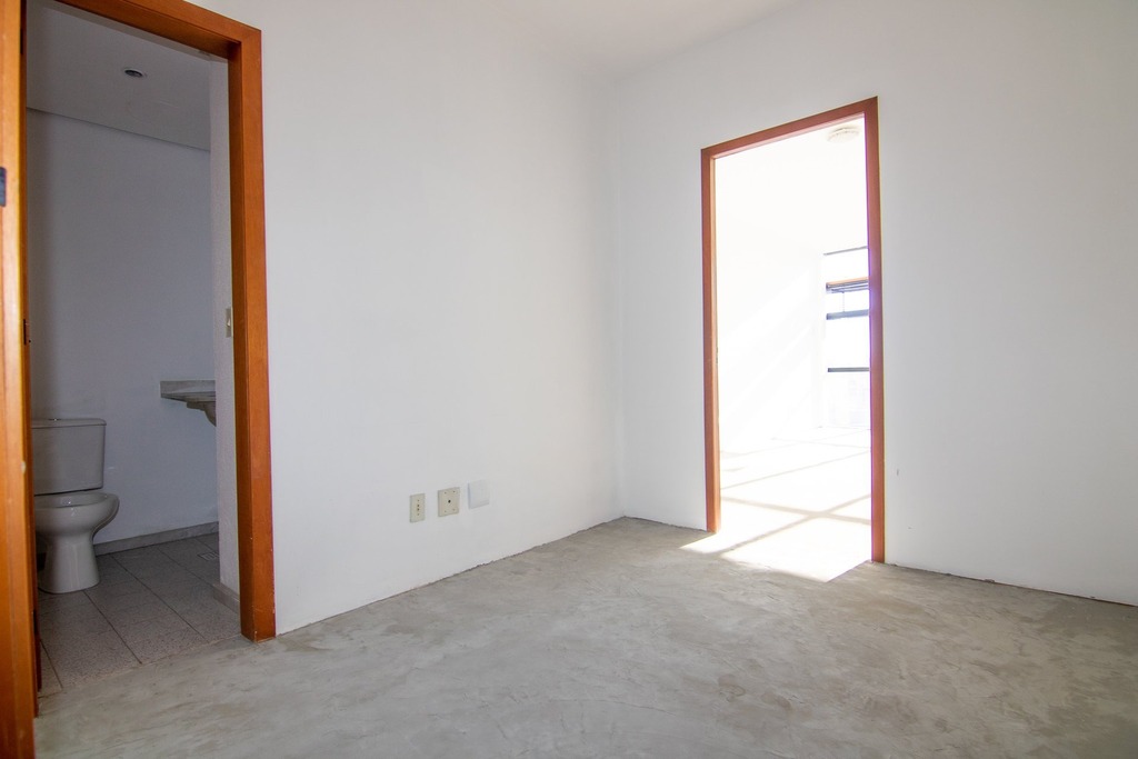 Sala para venda no bairro Petrópolis em Porto Alegre