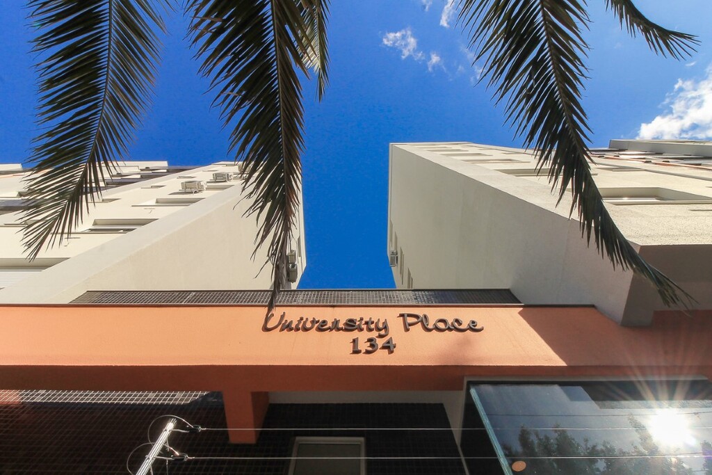 Apartamento à venda em Porto Alegre, Passo da Areia, com 2 quartos, 74,35m² - Geniale Imóveis