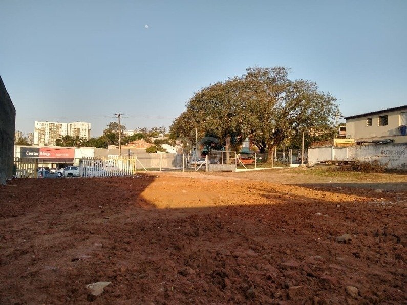 Terreno à venda em Porto Alegre, Vila Jardim, 1248m² - ORA EMPREENDIMENTOS IMOBILIÁRIOS