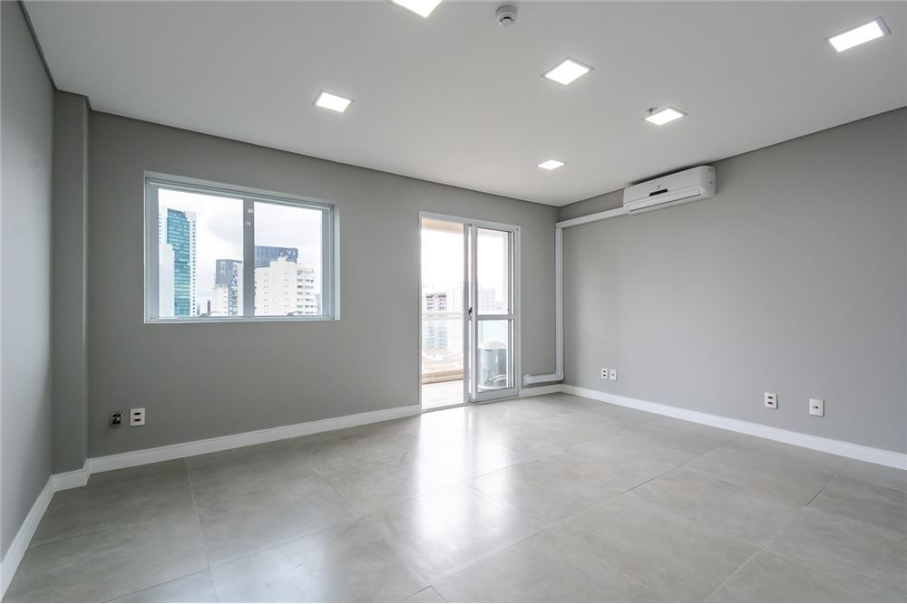 Ver mais detalhes de Sala em Pinheiros - São Paulo/SP