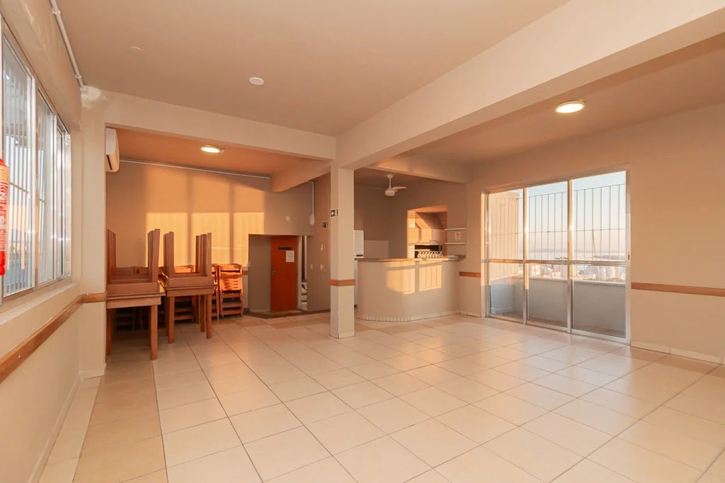 Apartamento para venda no bairro Centro Histórico em Porto Alegre