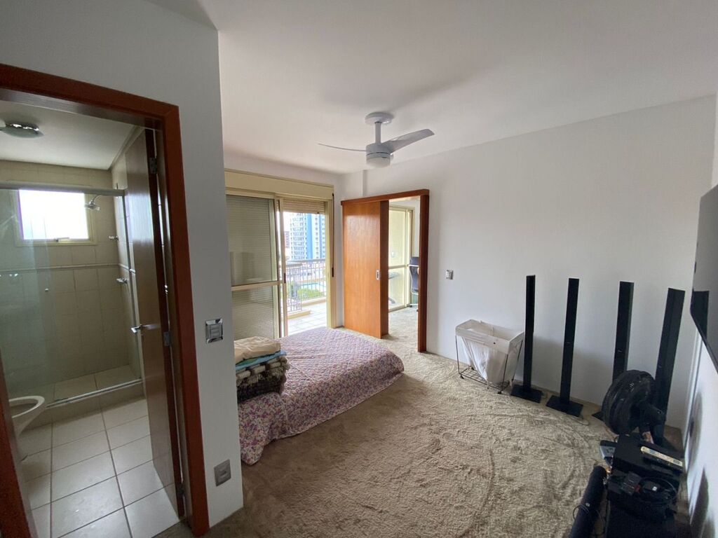 Apartamento para venda no bairro Menino Deus em Porto Alegre