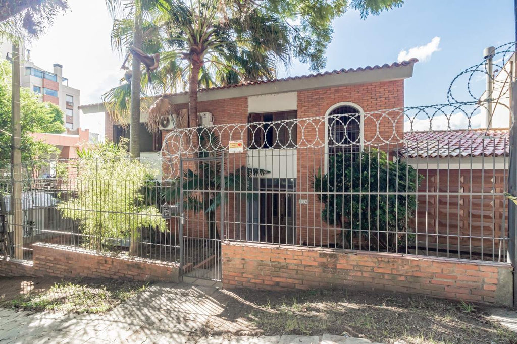 Casa para venda no bairro Cristal em Porto Alegre