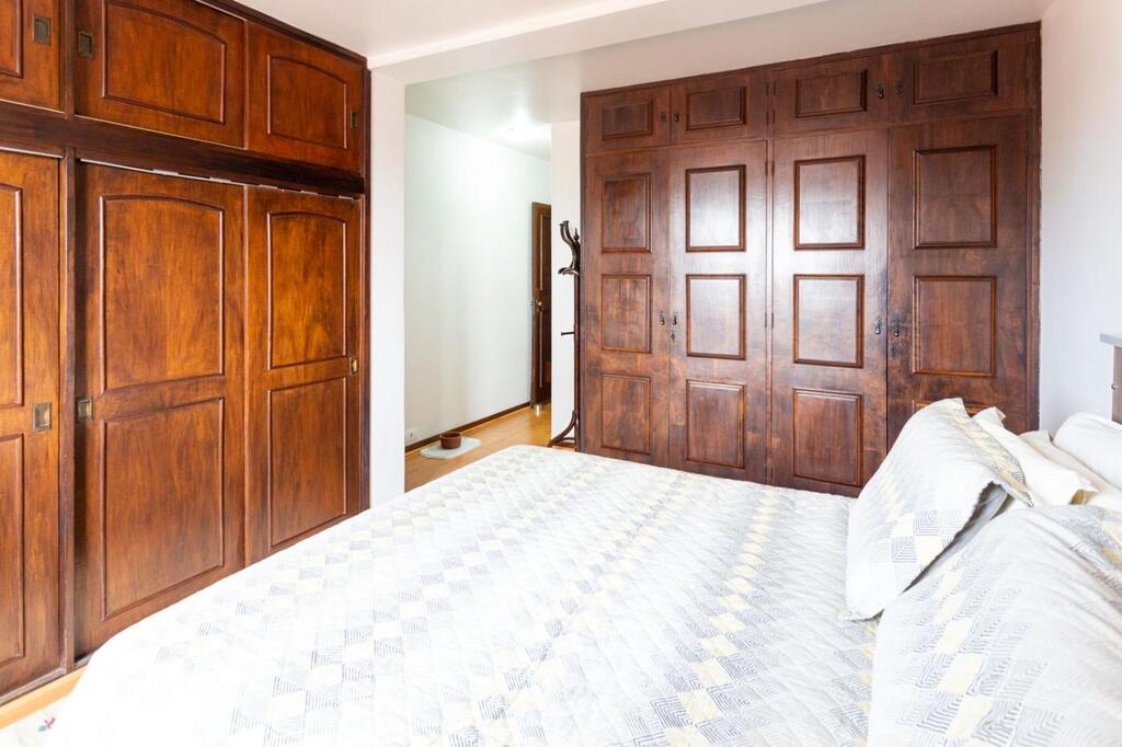 Casa à venda em São Paulo, Jardim Prudência, com 3 quartos, 200m² - Renaldo Moura