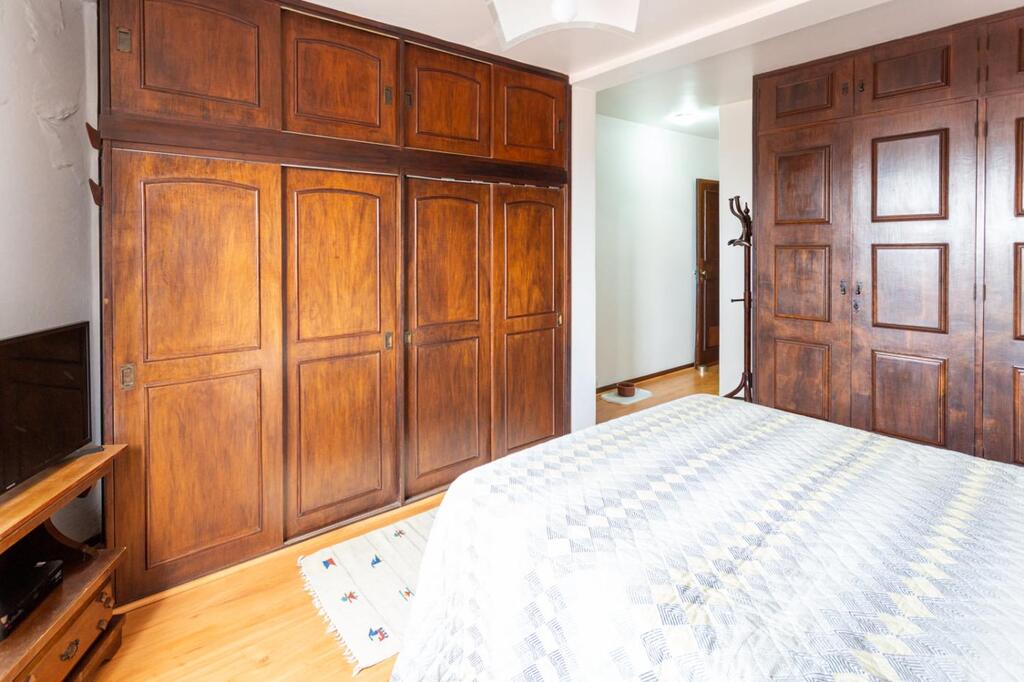 Casa à venda em São Paulo, Jardim Prudência, com 3 quartos, 200m² - Renaldo Moura