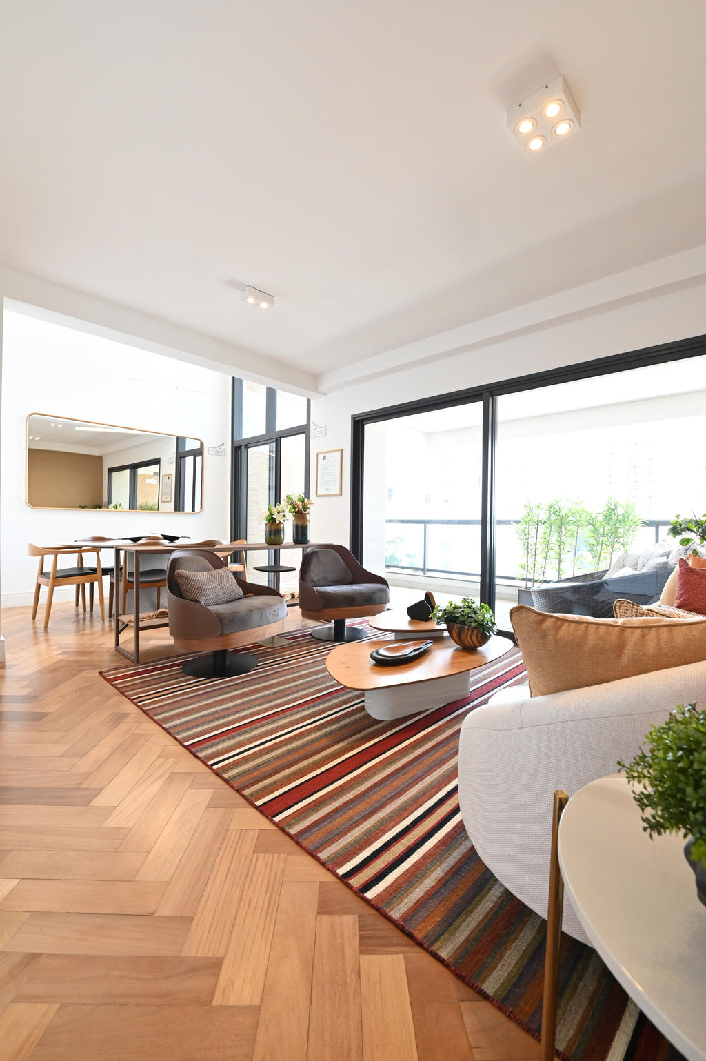 Apartamento à venda em São Paulo, Jardim Paulista, com 3 quartos, 127m² - Carreyra Imobiliaria