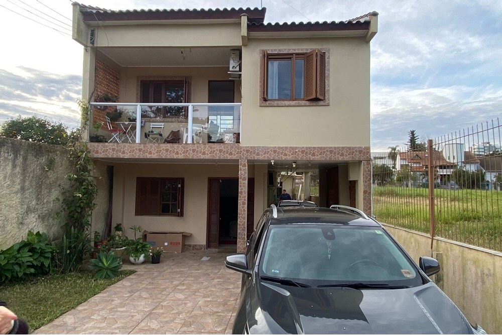 Casa à venda em Canoas, Nossa Senhora das Graças, com 3 quartos, 183m² - ORA EMPREENDIMENTOS IMOBILIÁRIOS