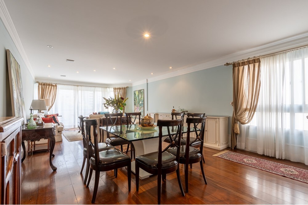 Apartamento à venda em São Paulo, Moema, com 5 quartos, 287m² - Carreyra Imobiliaria