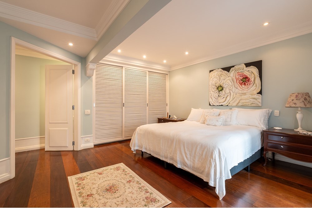 Apartamento à venda em São Paulo, Moema, com 5 quartos, 287m² - Carreyra Imobiliaria