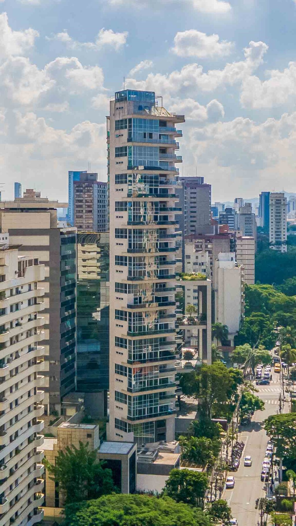 Loft à venda em São Paulo, Itaim Bibi, com 2 quartos, 151m² - Carreyra Imobiliaria